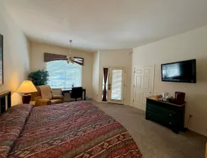 Cozy Green Valley Studio - Image 5