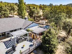 Yosemite Luxe | Dome, Sauna, Hot Tub, Theater, EV - Image 2