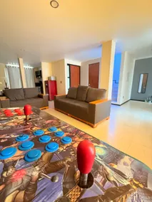 Spacious, private, safe, elegant residence with an open space - Image 4