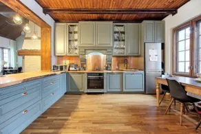 Spacious villa with a large garden for 24 people - Image 5