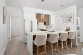 3BR Condo | Jacuzzi & Home Office | Mirabel - Image 5