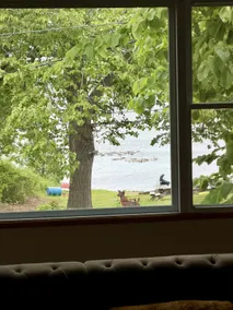 Exquisite Lake House - Image 2