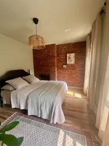 Your Perfect Chic Home Stay - Image 4