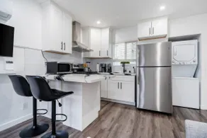 Prime location near downtown and Coronado island - Image 3