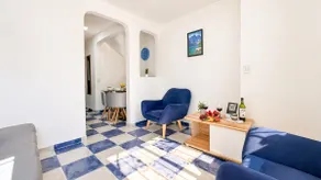 Private patio | Parking | Across from the San Nicolás shopping mall - Image 2