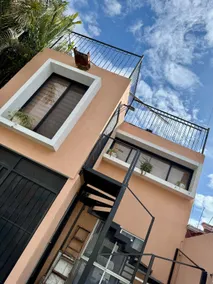 Apartment in Hacienda los Fresnos, gated community - Image 3