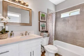 Designer Home Norwalk Minutes to Disneyland - Image 5