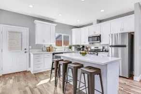Designer Home Norwalk Minutes to Disneyland - Image 3