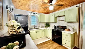 Mama Ila's Cottage - Image 5