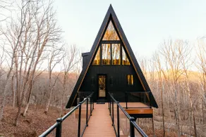 The Lookout | Luxury Hocking Hills Treehouse - Image 2