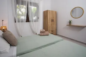 Gennadi Sea Escape - Image 2