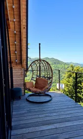 Cliffside Cottage with Sea Views Birdwatching Spot - Image 2