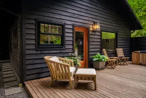 The Hoot Suite | Luxury Woodland Retreat + Hot Tub - Image 5