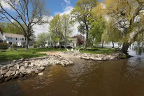 The Wolfpack Lake House - Image 5
