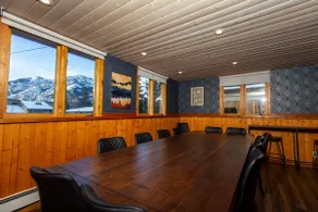 Massive Mountain House in heart of BANFF-Sleeps 23 - Image 2