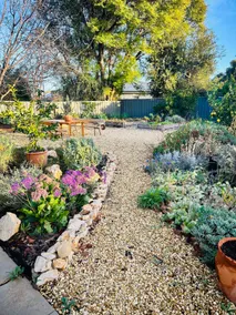 Chateau Du Rosemont - Sleeps 6 - Mildura CBD - Image 5