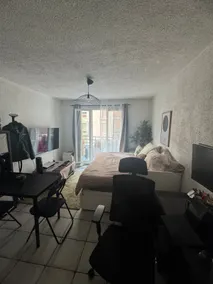 Studio St Charles - Image 5