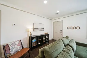 Boomtown Bungalow/King Beds/Covered Patio - Image 3