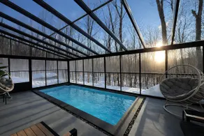 4-season swimming pool, hot tub & sauna nestled in the forest! - Image 2