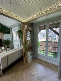 Air-conditioned loft with hanging net, for couples, families & professionals - Image 4