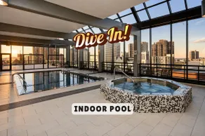 Modern 25th Floor High-Rise - Free Parking & Pool! - Image 2