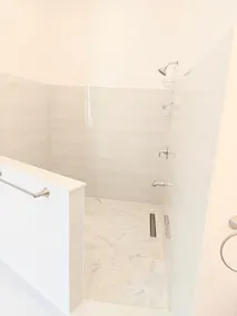 1807 East Walnut Hills Luxury - Image 3