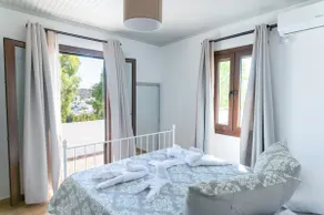 Kapsalos House - Image 5