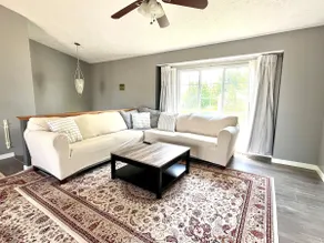 Cozy & neat 4BR / Free parking - Image 3