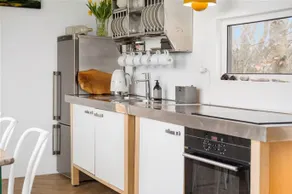 Cozy modern cottage - Image 5