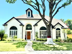 Grand Luxe Retreat w/Creek Mini Resort 6BR 6 BA EV - Image 2