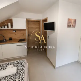 Modern Studio | Free Parking | 8 min to Beach - Image 5