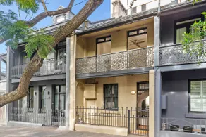 Parking | Darlinghurst| Work desk| Close to CBD - Image 3