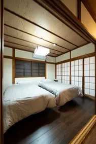 Private Showa home next to Toshogu Shrine - Image 5