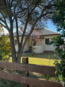 Amazing south side house just a short walk to CBD - Image 4