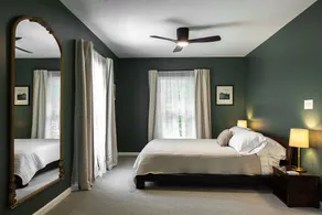 The Railway Retreat - Downtown Sylvania - Image 3