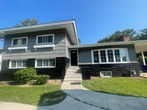 Sleeps 15! Huge Suburban Home near DC and Metro - Image 5