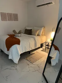 Los Angeles Suite - Image 2