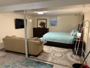 Basement Large Studio Apartment - Image 3