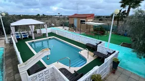 Estate with private pool and jacuzzi - Image 2