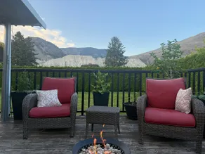 Private Kamloops Retreat Saltwater Pool, Hot Tub - Image 3