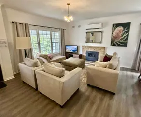 Glenbrook - Bluegum Hideaway (house - sleeps 6) - Image 3