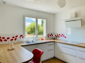 Quiet new house - Image 5