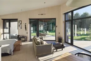 Black Hole | Pine House + Free Jacuzzi - Image 4