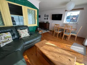 Victorian Train Carriage by the Sea Dog Friendly - Image 2