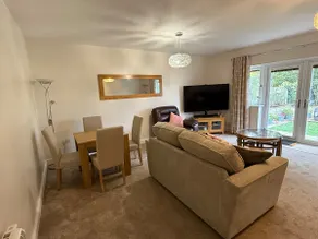 Private Dog-Friendly Bungalow with Garden - Image 5