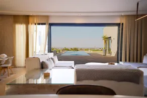 Villa Royale | Breakfast, Privacy & Daily Cleaning - Image 5