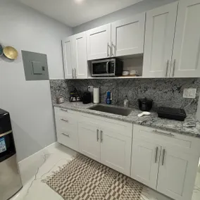 Recovery Breeze House - Image 3