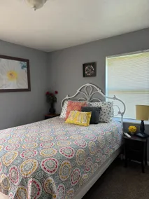 Peace and Sunshine in Midwest City - Image 5