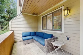 2BR condo, fireplace, ski locker, w/d, wifi - Image 3