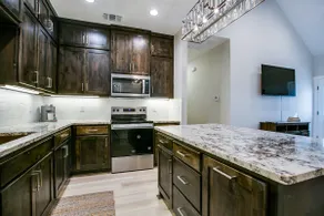 2 BR/2 BA • Inn @ The Harte - Image 4